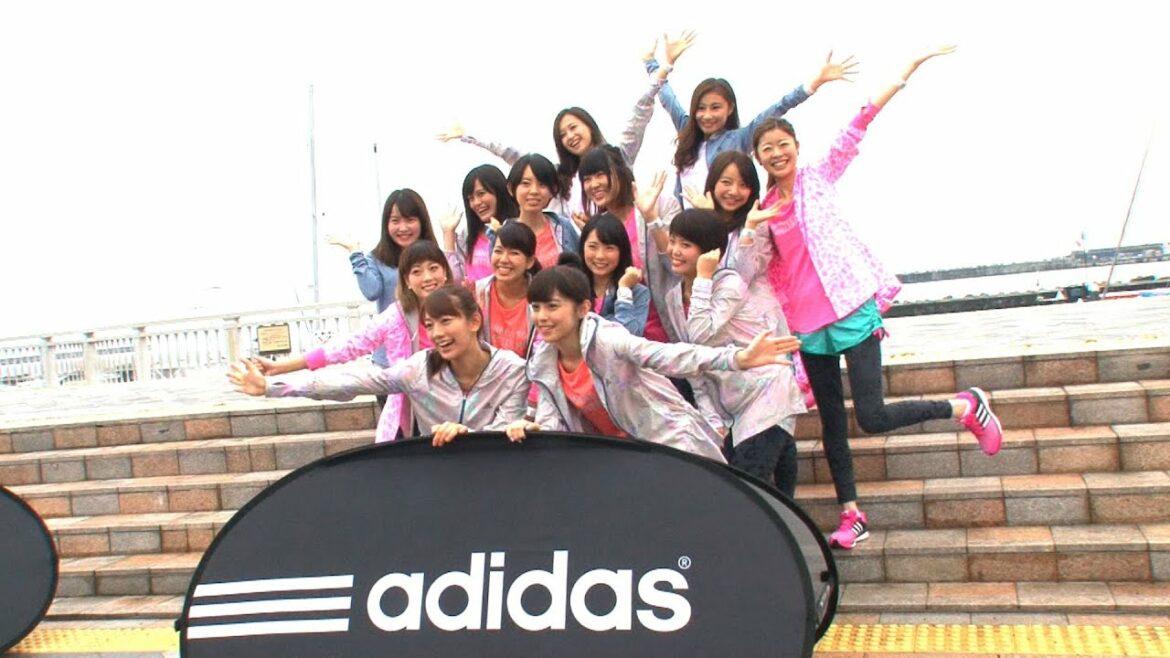 ノンノ３月号　佐藤美希・久慈暁子「non-no×adidas　スポーツ女子旅」に潜入！